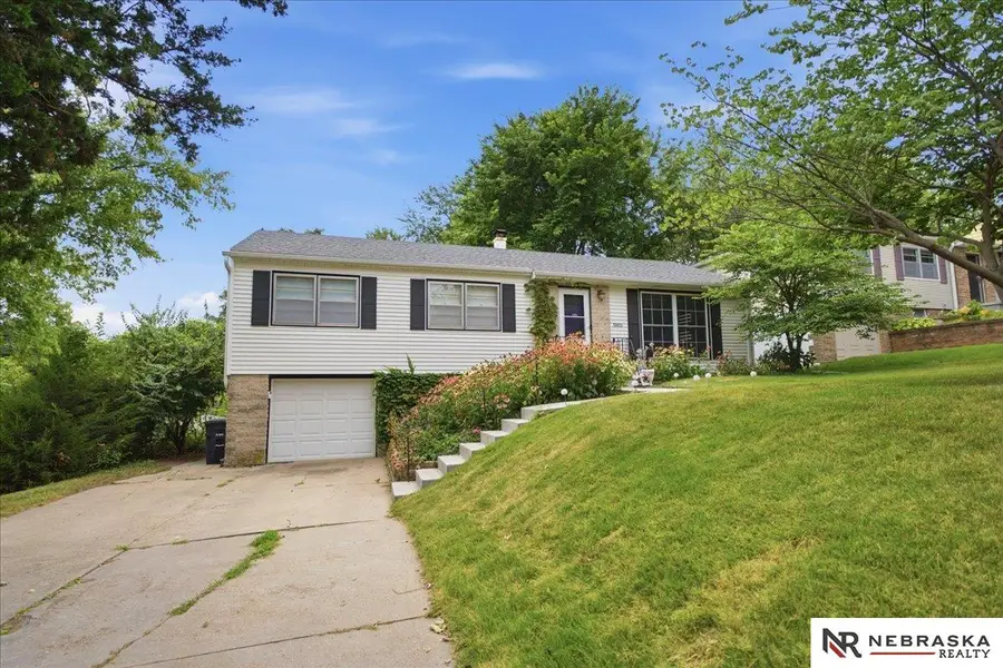 5805 Charles Street, Omaha, NE 68132 - #2