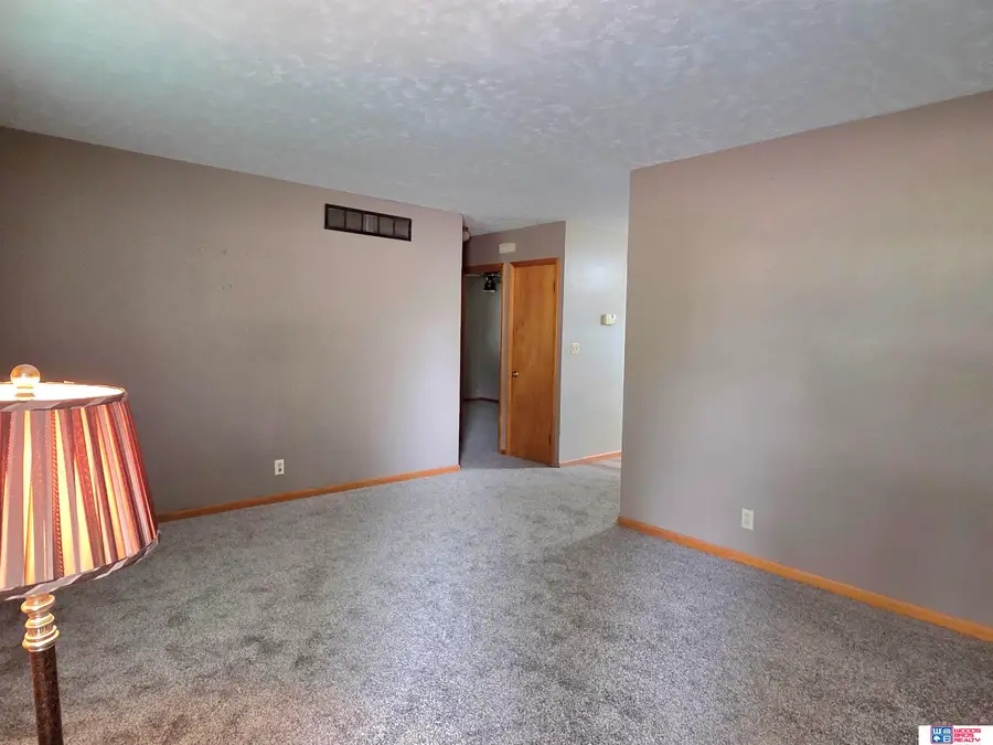310 S 23rd Road, Beatrice, NE 68310 - #3