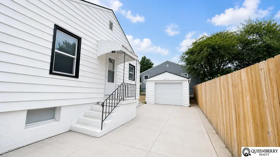 4916 S 41 Street, Omaha, NE 68107 - #2
