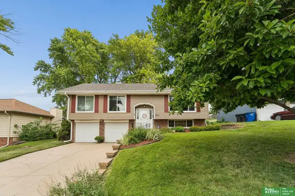 9814 Browne Street, Omaha, NE 68134