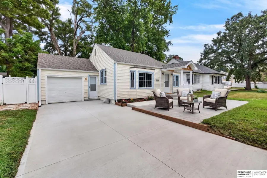 7205 Minne Lusa Boulevard, Omaha, NE 68112 - #2
