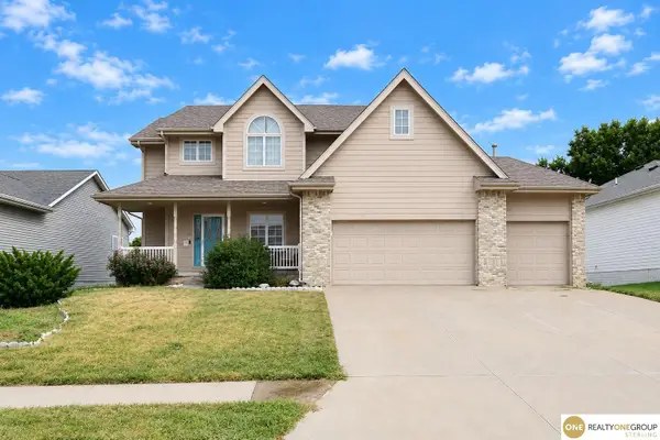 16530 Redwood Street, Omaha, NE 68136