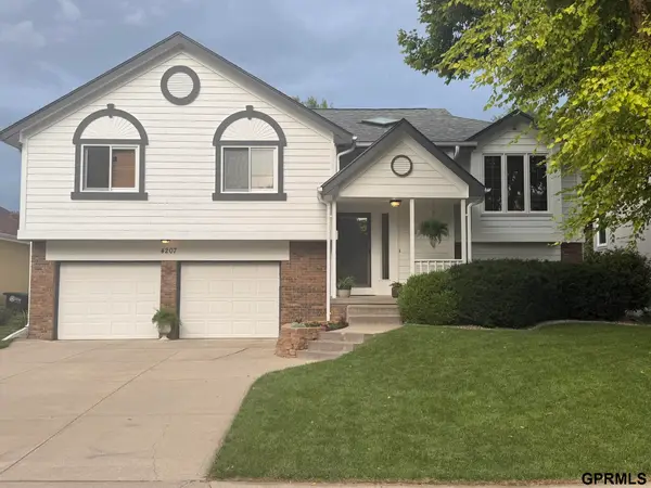 4207 S 148th Street, Omaha, NE 68137