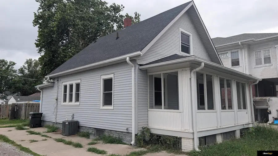 5917 Havelock Avenue, Lincoln, NE 68507 - #2