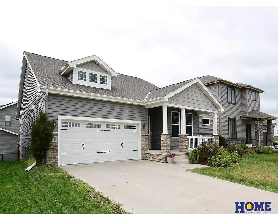 7421 N 11th Street, Lincoln, NE 68521 - #3