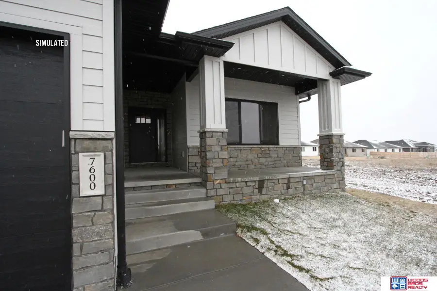 9301 Castle Pine Drive, Lincoln, NE 68516 - #2
