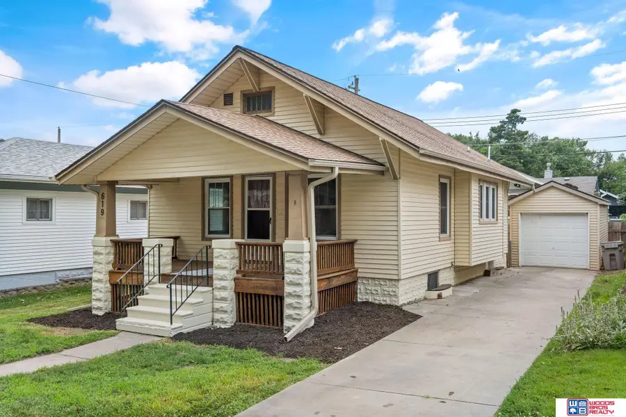 619 S 31st Street, Lincoln, NE 68510 - #2