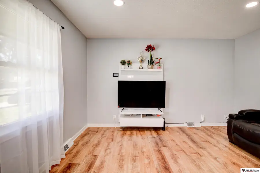 9411 Manderson Street, Omaha, NE 68134 - #3