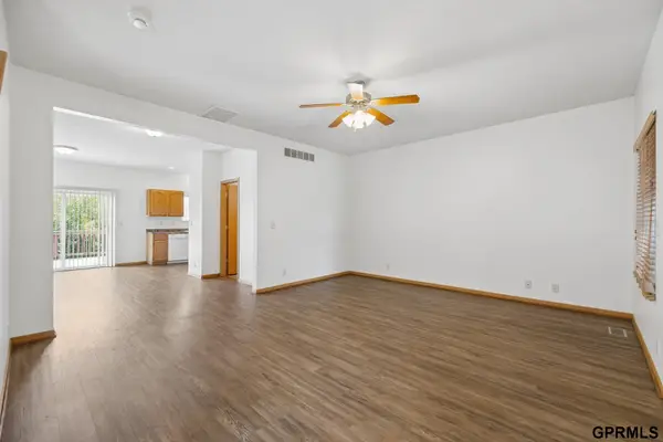 1247 Turtle Creek Road, Lincoln, NE 68521