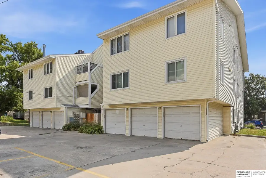 134 N 36th Street #4, Omaha, NE 68131 - #2