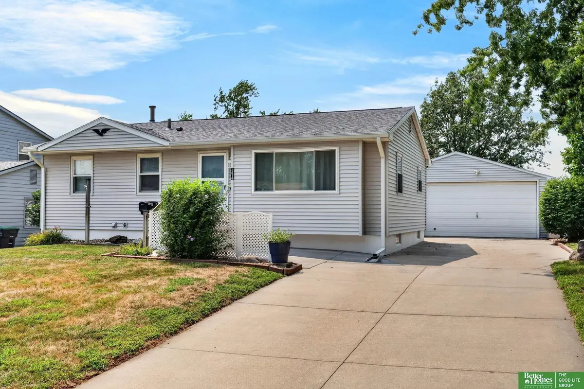 3414 S 121st Street, Omaha, NE 68144 - #1