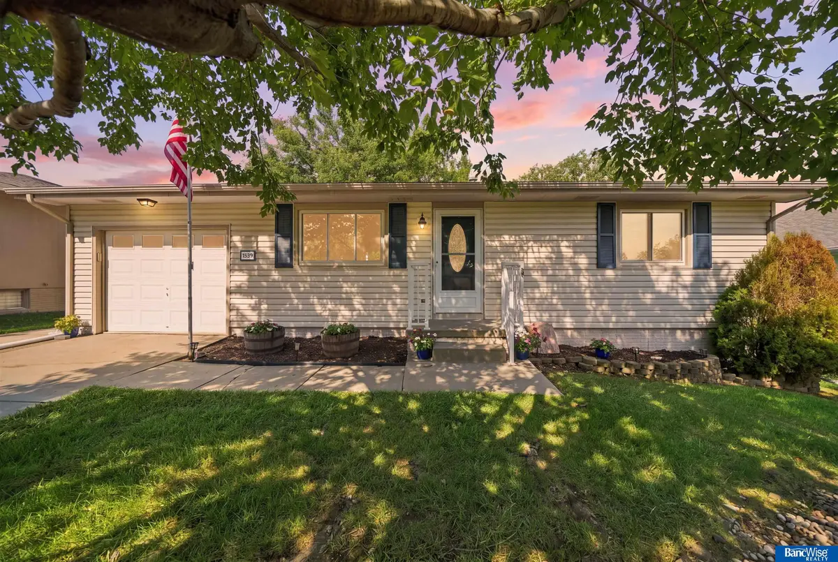 1539 SW 13 Street, Lincoln, NE 68522 - #1