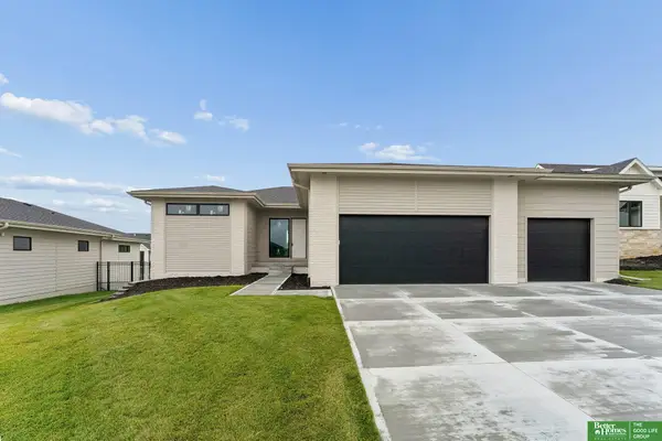 3310 S 212th Street, Elkhorn, NE 68022