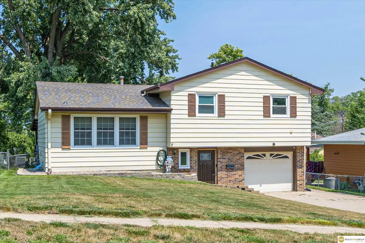 7718 Vernon Avenue, Omaha, NE 68134 - #1