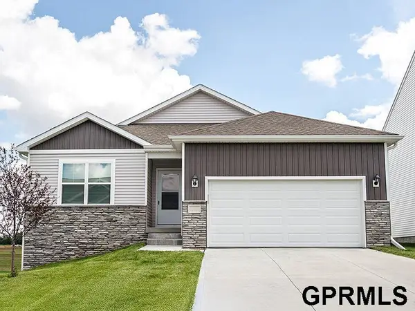 16434 Willit Street, Bennington, NE 68007