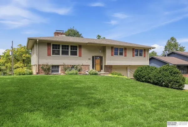 638 S 126th Street, Omaha, NE 68154