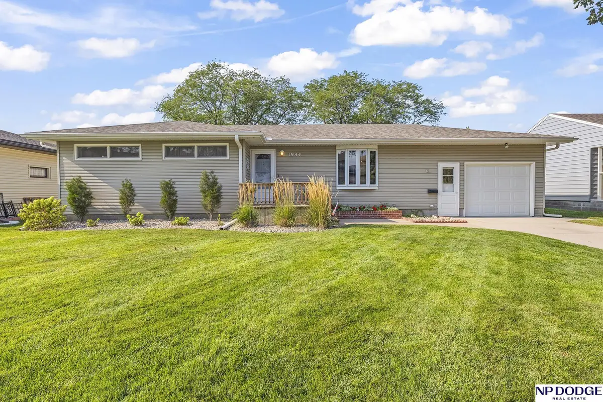 1944 E 8th Street, Fremont, NE 68025 - #1