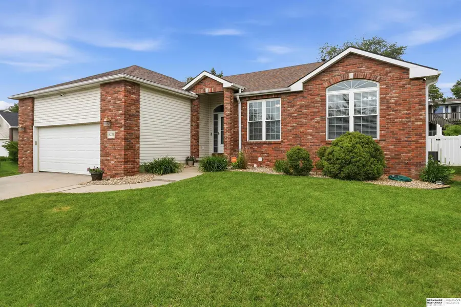 8233 Mackenzie Road, Lincoln, NE 68505 - #2