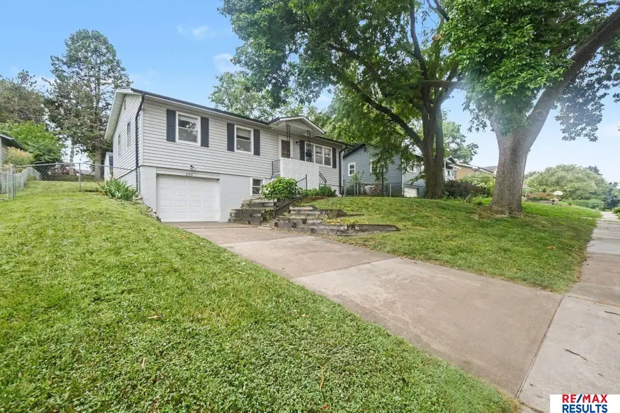 8919 Valley Street, Omaha, NE 68124 - #3