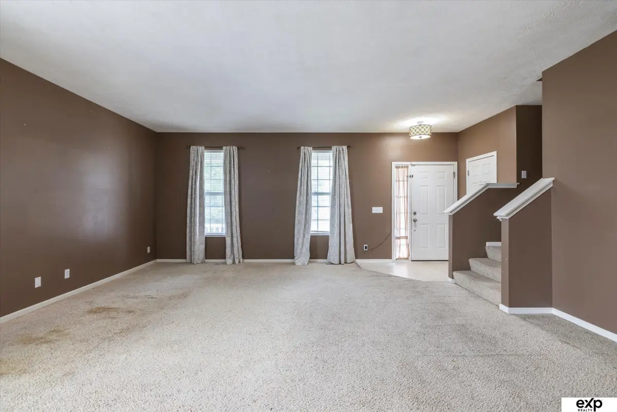 7528 N 107 Street, Omaha, NE 68122 - #1
