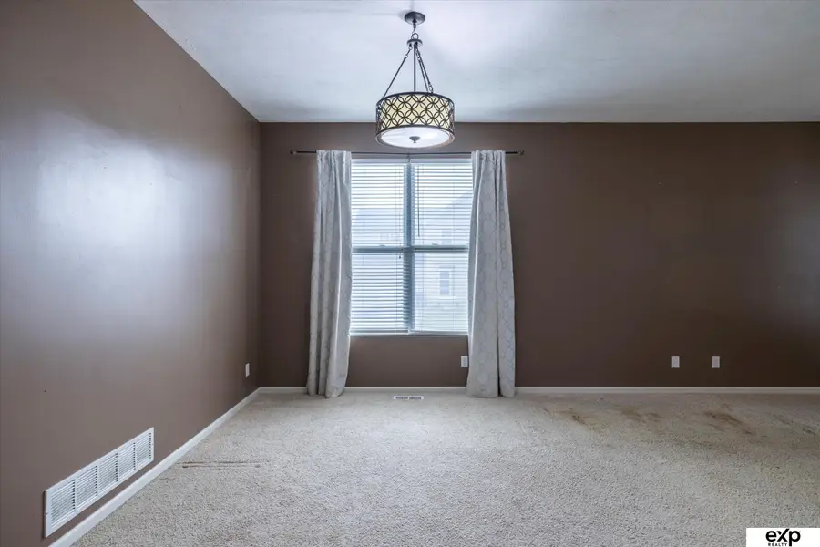 7528 N 107 Street, Omaha, NE 68122 - #2