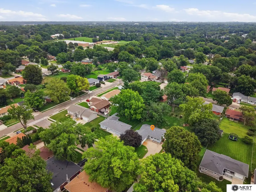 5230 S 50th Street, Lincoln, NE 68516 - #2