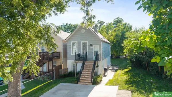 828 S 21st Street, Omaha, NE 68108