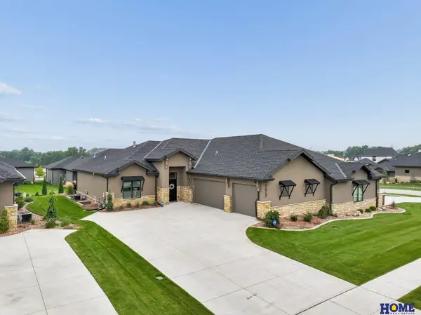 9617 Casa Colina Drive, Lincoln, NE 68520