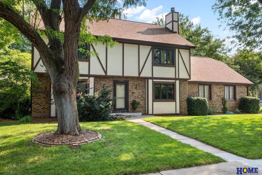 7340 Otoe Street, Lincoln, NE 68506 - #2
