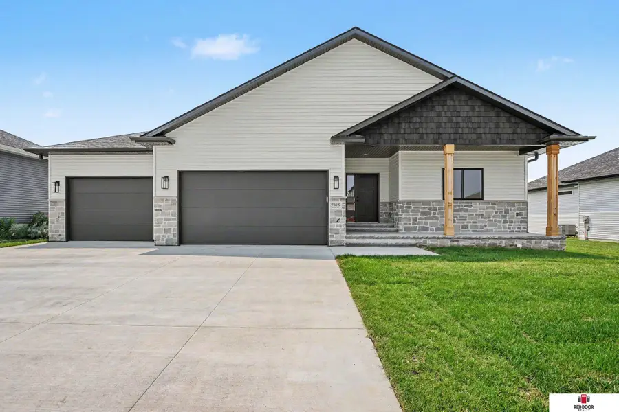 7315 Isidore Drive, Lincoln, NE 68516 - #2