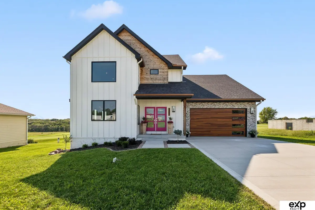 8602 Lake Ridge Drive, Plattsmouth, NE 68048 - #1