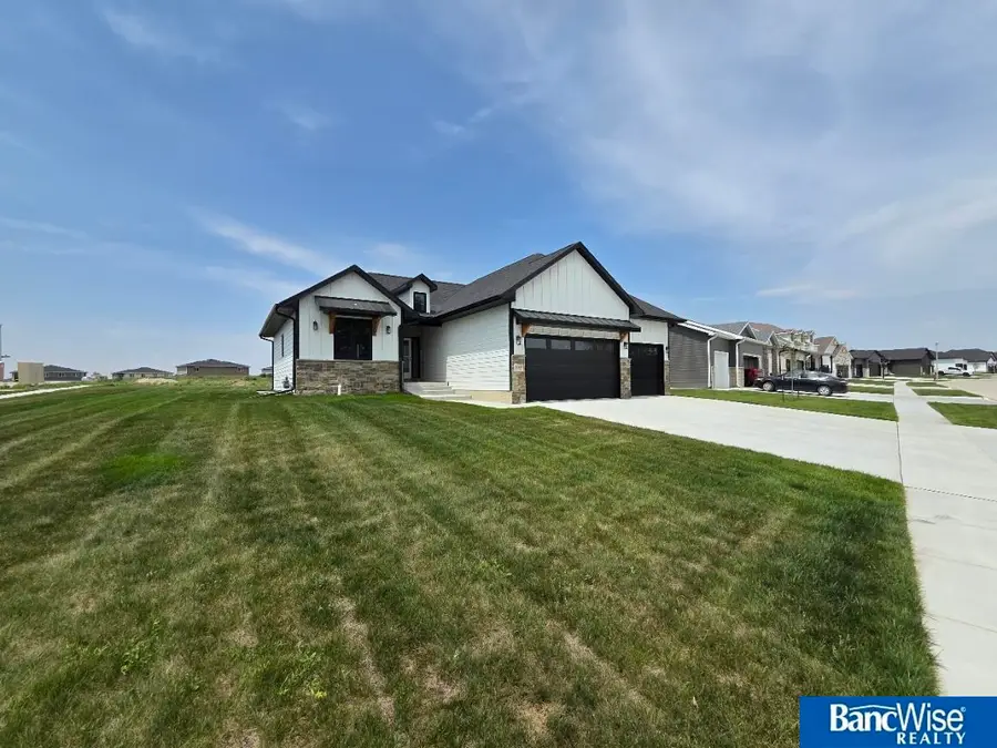 1043 Tuscan Trail, Hickman, NE 68372 - #3