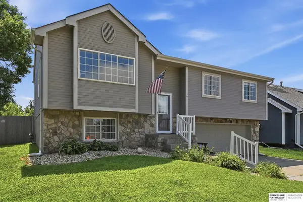11117 Martin Avenue, Omaha, NE 68164