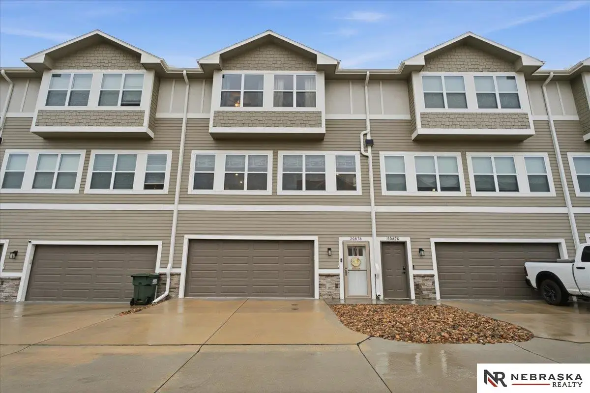 20878 T Court, Elkhorn, NE 68022 - #1