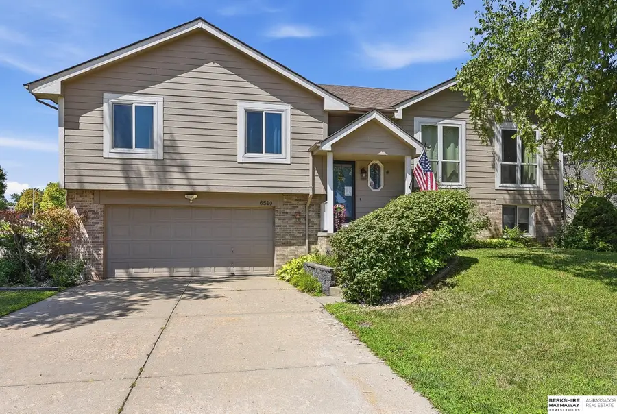 6510 N 102nd Avenue, Omaha, NE 68122 - #2