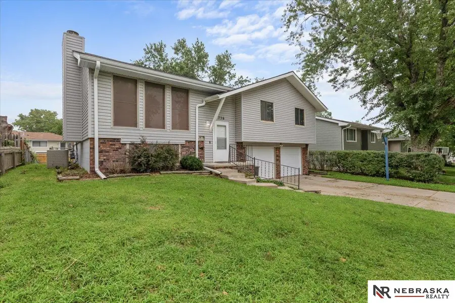 736 W Godfrey Drive, Lincoln, NE 68521 - #3