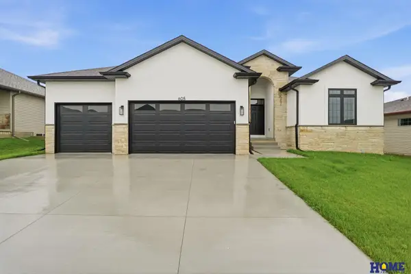 605 N 108th Street, Lincoln, NE 68527