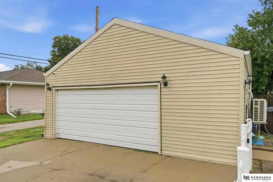 7001 Logan Avenue, Lincoln, NE 68507 - #2