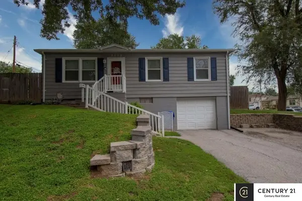 7413 S 76th Avenue, La Vista, NE 68128