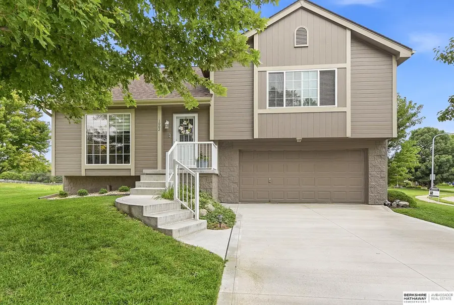 1002 Timberline Drive, Papillion, NE 68046 - #2