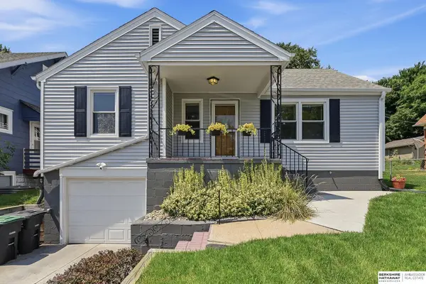 844 S 50th Street, Omaha, NE 68106