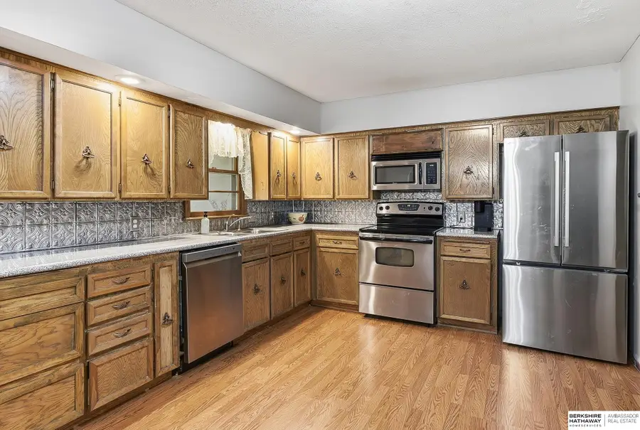 8205 Clairmont Avenue, Ralston, NE 68127 - #3