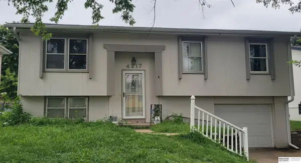 4217 N 129th Avenue Circle, Omaha, NE 68154