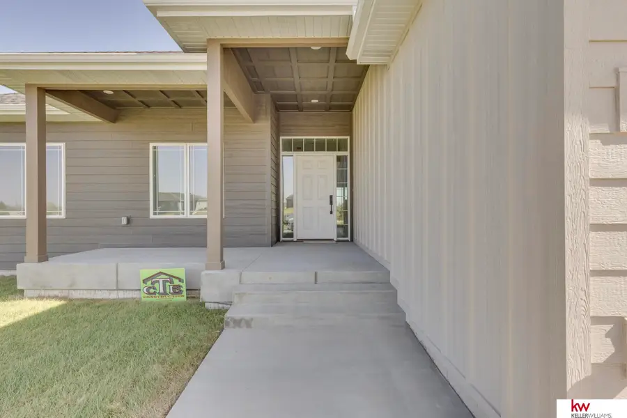 811 W S Street, McCook, NE 69001 - #2