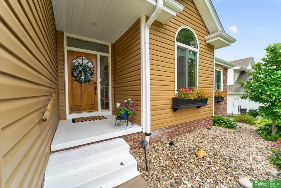 327 N 160 Street, Omaha, NE 68118 - #3