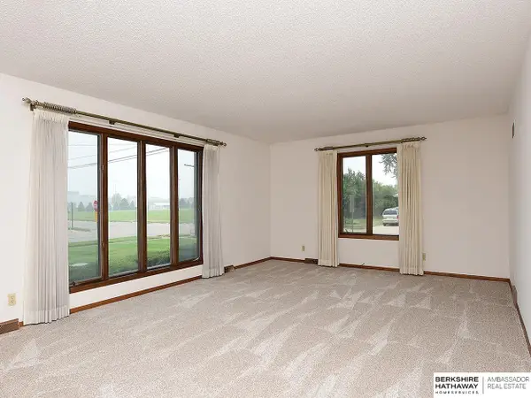1913 E 16th Street, Fremont, NE 68025
