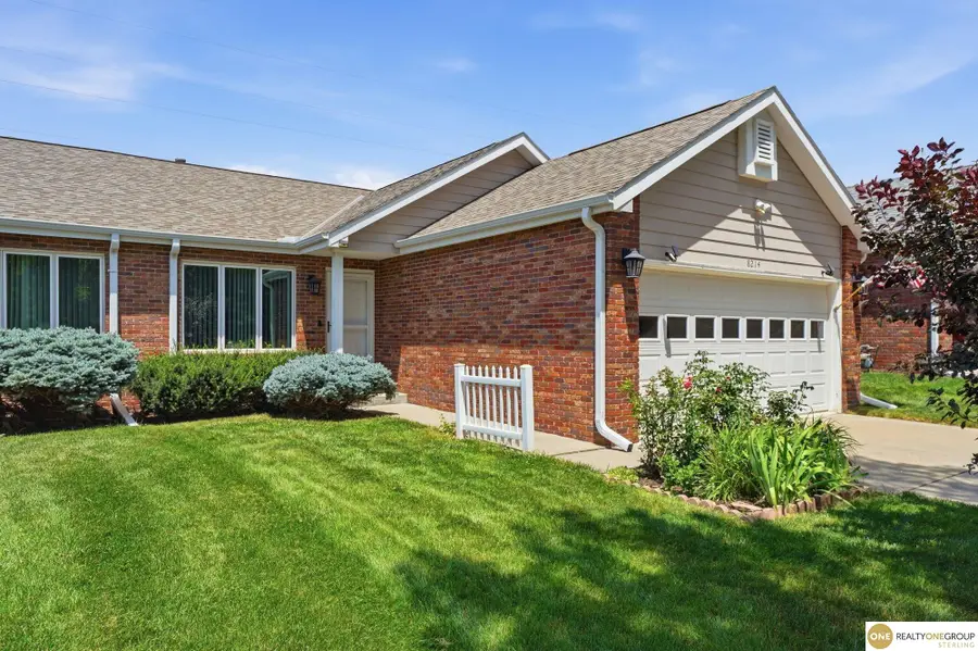 8214 Karl Ridge Road, Lincoln, NE 68506 - #3