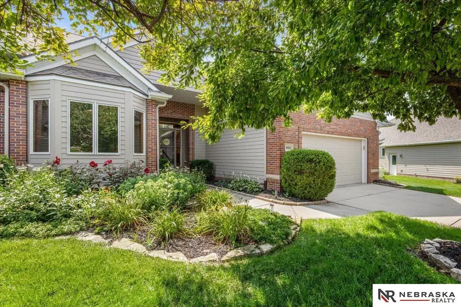 4821 Gleneagle Court, Lincoln, NE 68526 - #2