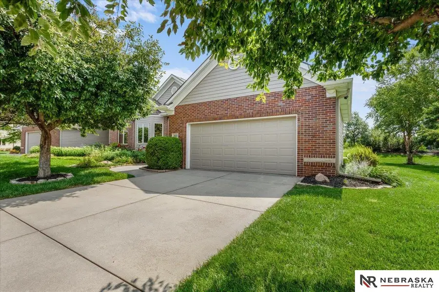 4821 Gleneagle Court, Lincoln, NE 68526 - #3