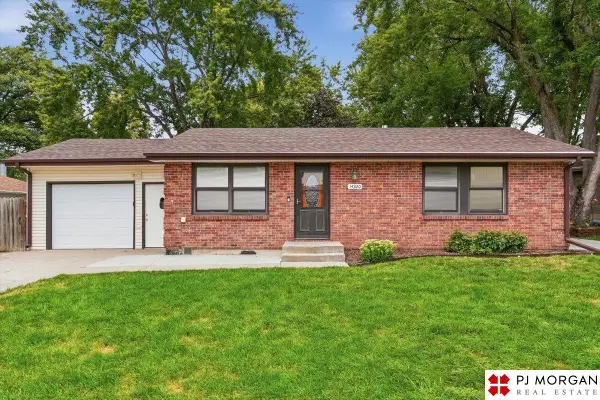 14320 Bradford Circle, Waverly, NE 68462